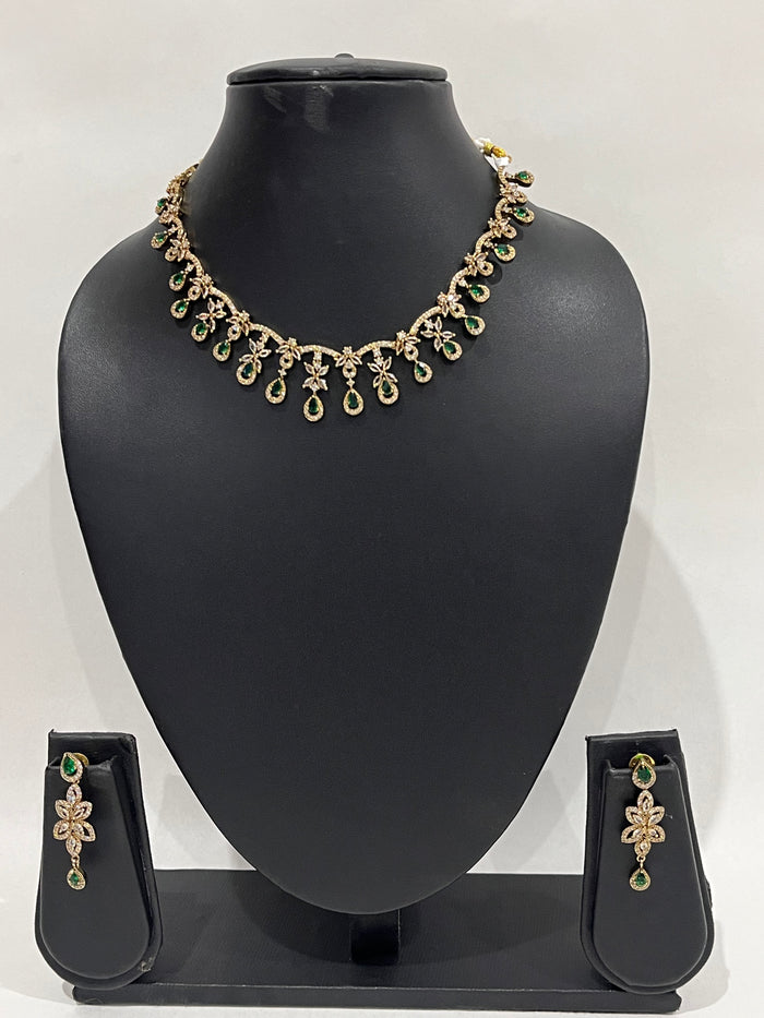 Victorian short chain set