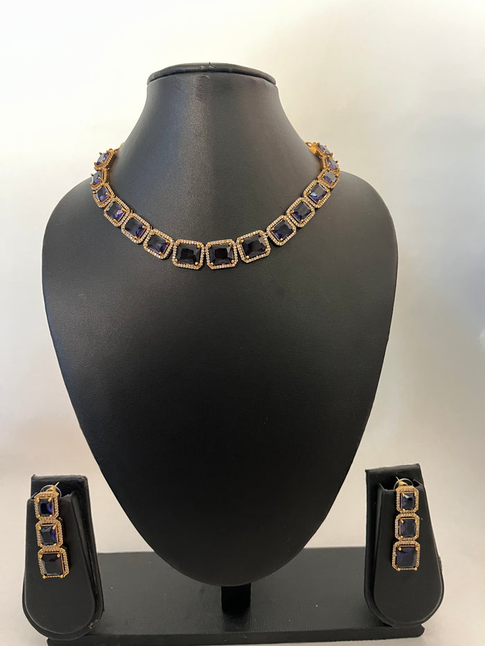 Purple necklace set