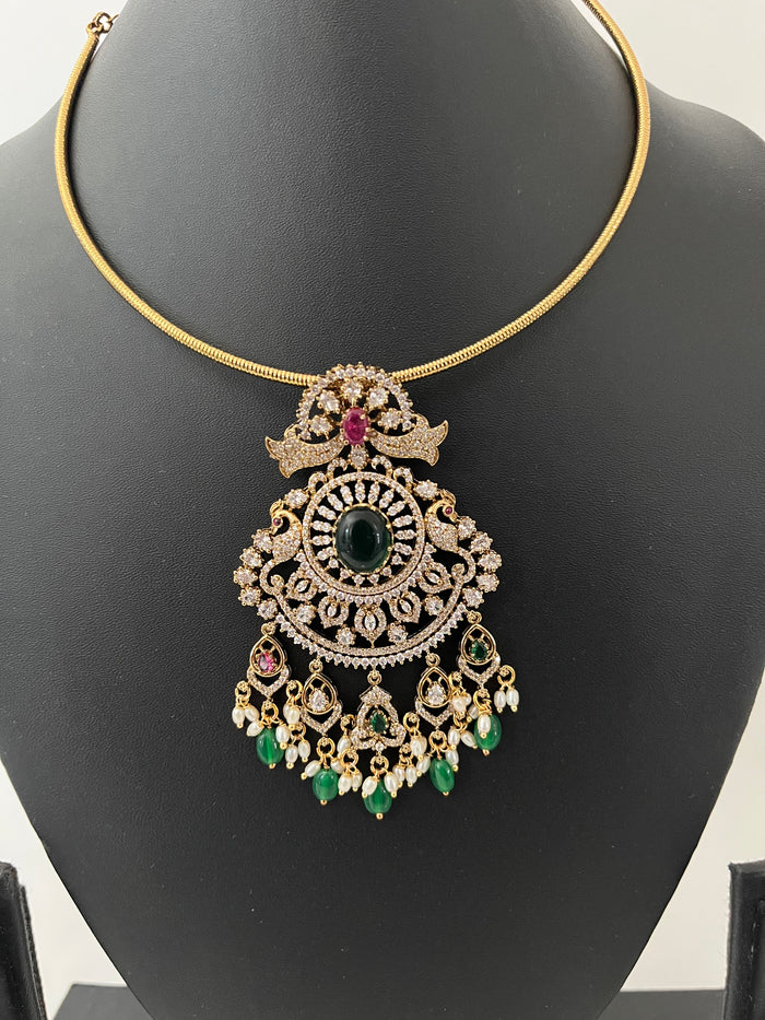 Kante with victorian pendant