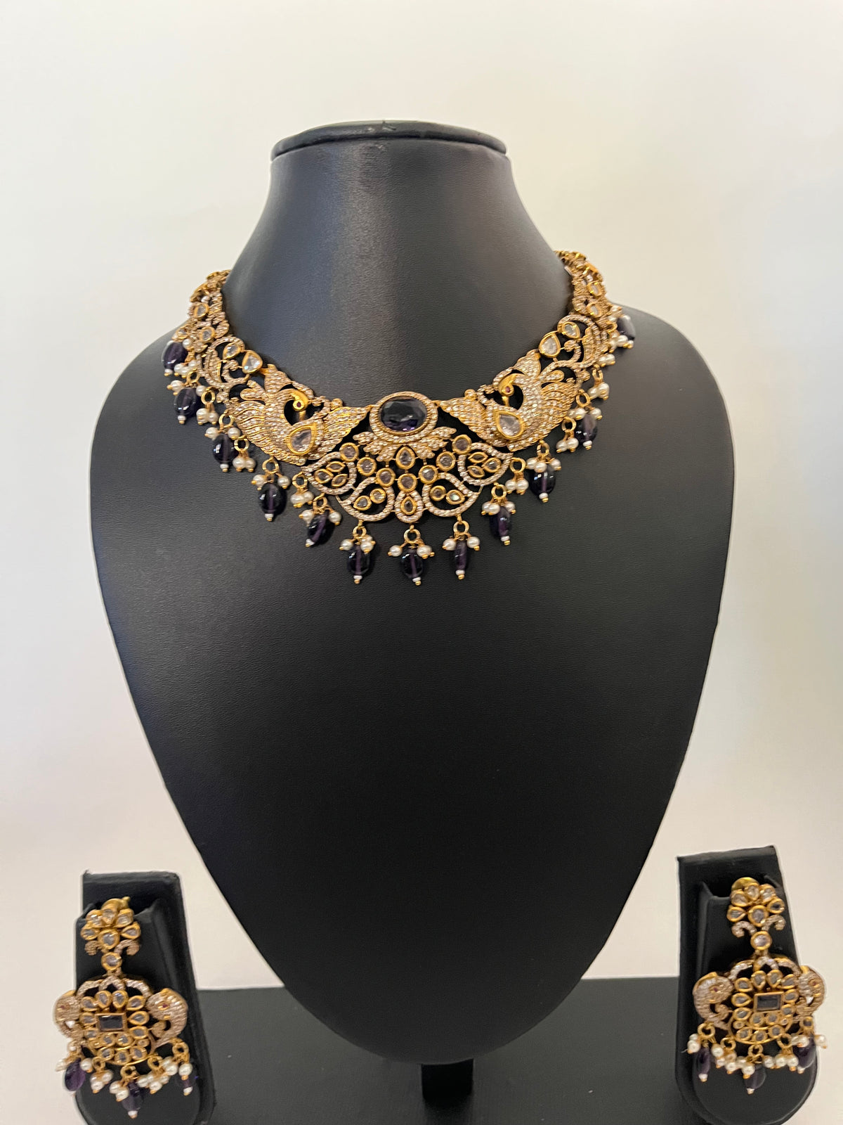 Victorian choker set