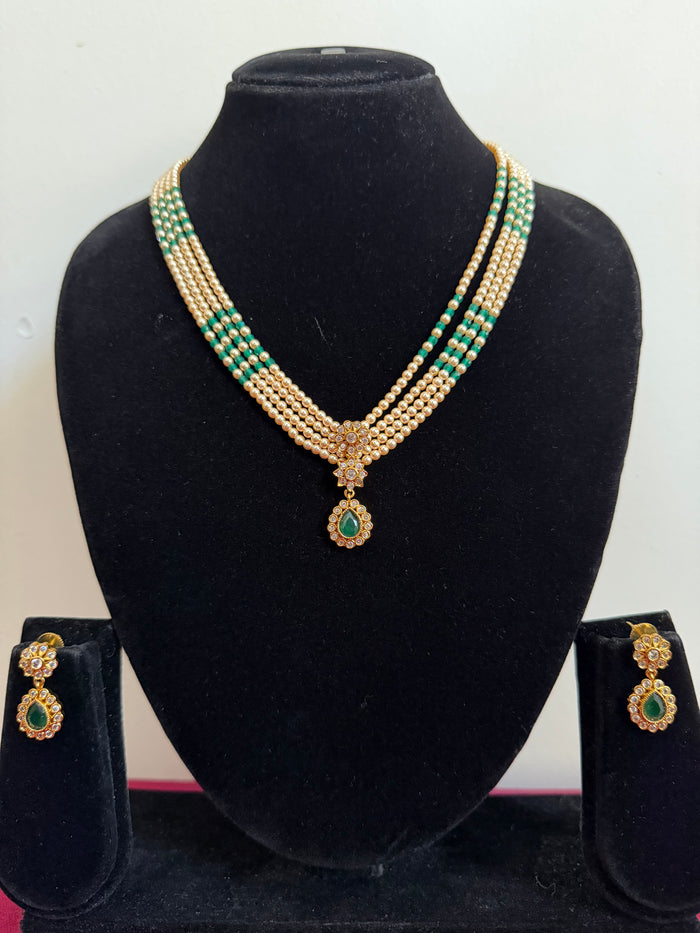Pearls Choker- 4 layers