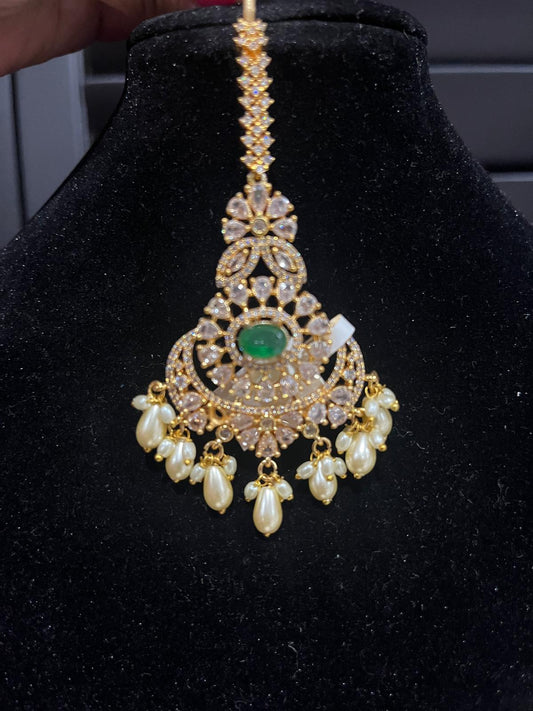Victorian Maangtika